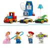 Toy Story: Treno e Auto RC celebrativi (43264)