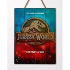 Jurassic World Logo Poster in legno