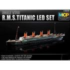 Nave Titanic + LED SET 1/700 (AC14220)