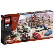 LEGO Cars - La stazione di servizio di Flo (8487)