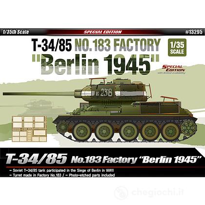 Carro Armato T-34/85 NO.183 FACTORY BERLIN 1945 1/35 (AC13295)