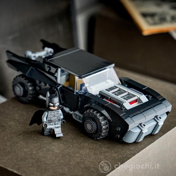 LEGO DC 76332 Batmobile di Batman, Macchina Giocattolo da Collezione con Minifigure del Supereroe e Moneta d'Oro, Regalo da 9+