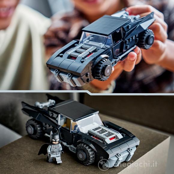 LEGO DC 76332 Batmobile di Batman, Macchina Giocattolo da Collezione con Minifigure del Supereroe e Moneta d'Oro, Regalo da 9+