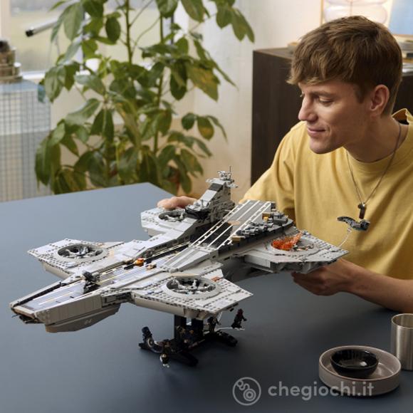 LEGO Marvel 76354 Elivelivolo S.H.I.E.L.D. - Kit di Modellismo per Adulti con 6 Minifigure, Regalo per i Fan degli Avengers