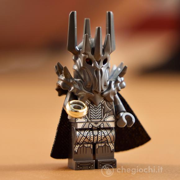 LEGO Icons 11373 Il Signore degli Anelli: Elmo di Sauron, Kit di Modellismo per Adulti, Regalo Fai da Te per i Fan dei Film