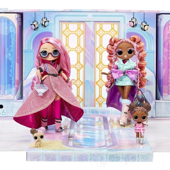 L.O.L. Surprise Fashion Show Mega Runway - Playset 4 in 1