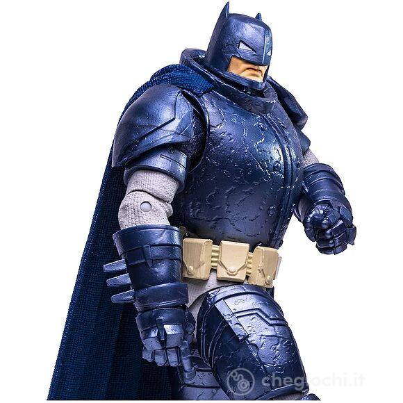 Armored Batman VS Superman - DC Multiverse Diorama
