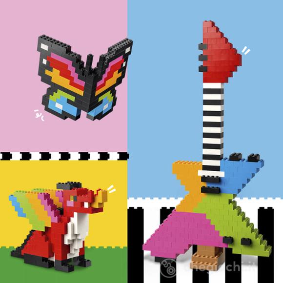 LEGO Classic 11045 Mattoncini Colorati Creativi, Giocattolo per la Motricità Fine con Animali, Dinosauri e Veicoli, Regalo 5+