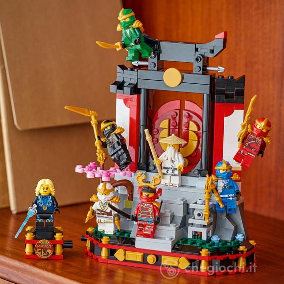 LEGO NINJAGO 71866 Display Personaggi Ninja – 15° Anniversario, Kit con Porta del Monastero, 8 Minifigure e Spade