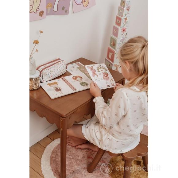 Libro con adesivi Dress Me Up - Fairy Garden (126324)