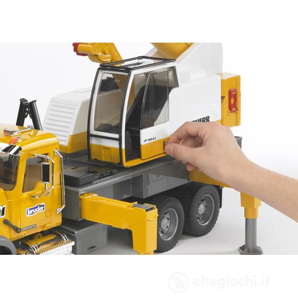 Camion Mack con gru Liebherr (2818)