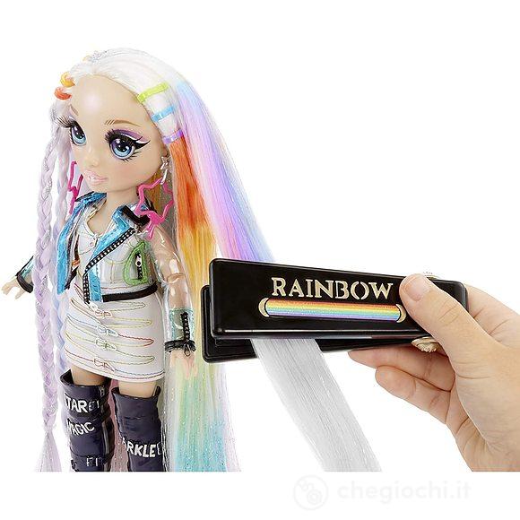 Rainbow High Hair Studio - Bambola Amaya Raine capelli extra lunghi e colori lavabili 5 in 1
