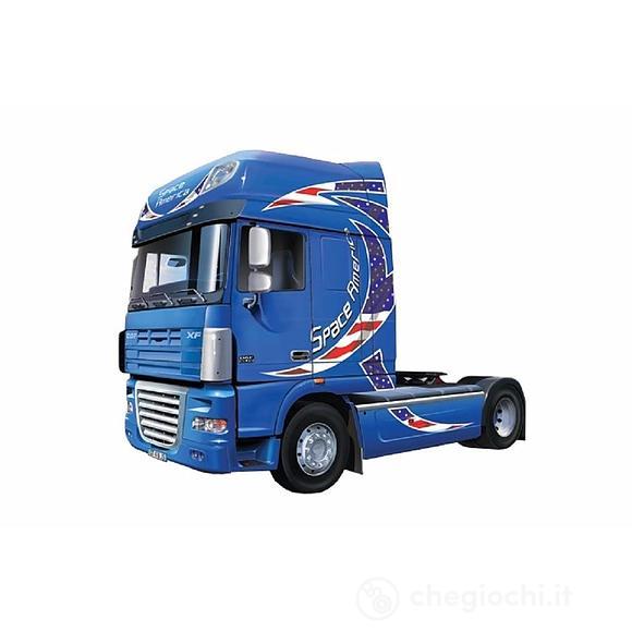 Camion DAF XF-105 Space America 1/24 (IT3933)