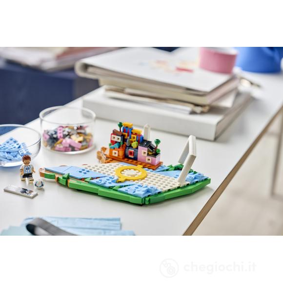 LEGO Editions 43011 Lionel Messi – Highlights Calcistici, Giocattolo 3D da Esposizione, Minifigure da Collezione, Regalo 10+