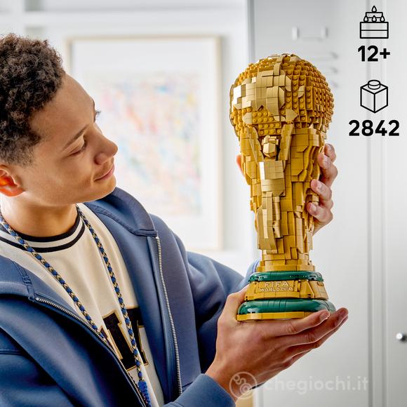 LEGO Editions 43020 Trofeo Ufficiale della Coppa del Mondo FIFA, Kit di Modellismo con Minifigure da Collezione, Regalo 12+