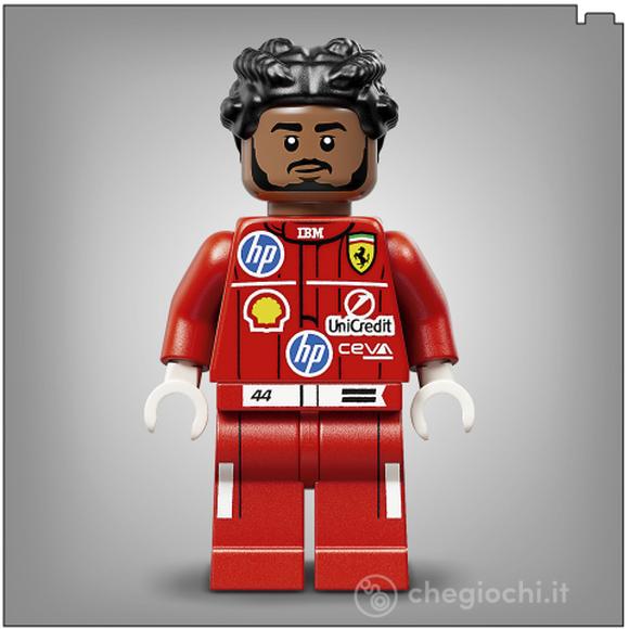 LEGO Editions 43022 Casco di Lewis Hamilton Scuderia Ferrari HP, con Minifigure F1 da Collezione, Regalo Ragazzi e Fan 14+