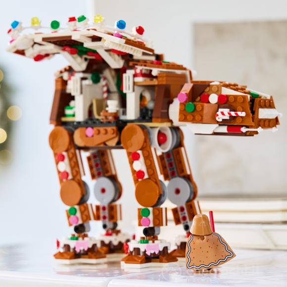 LEGO Star Wars 40806 Walker AT-AT Pan di Zenzero, Gioco di Natale con Minifigure di Darth Vader, Regalo Natalizio Bambini 10+
